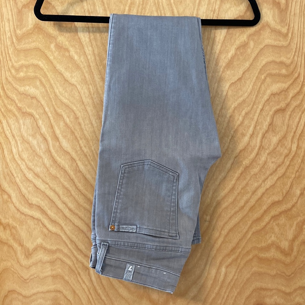 7 For All ManKind Women’s Skinny Jean - Size 27